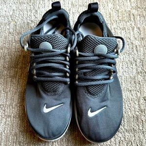 NWOT Nike Presto Sneakers